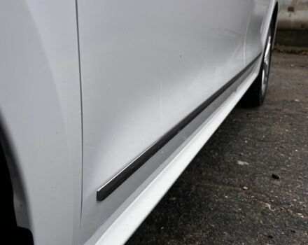 Белый Фольксваген Пассат, объемом двигателя 1.8 л и пробегом 185 тыс. км за 13000 $, фото 6 на Automoto.ua