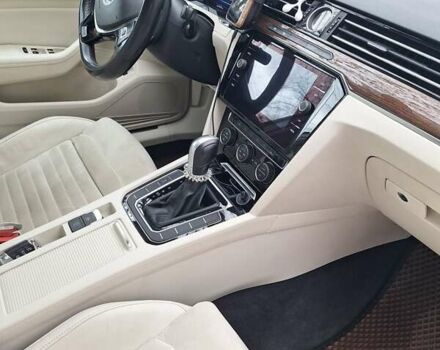 Белый Фольксваген Пассат, объемом двигателя 2 л и пробегом 200 тыс. км за 22500 $, фото 23 на Automoto.ua