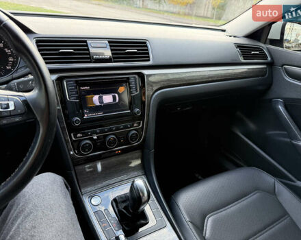 Фольксваген Пассат 2017 в Львове на Automoto.ua Белый Фольксваген Пассат, объемом двигателя 2 л и пробегом 88 тыс. км за 15900 $, фото 24 на Automoto.ua