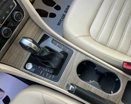 Белый Фольксваген Пассат, объемом двигателя 1.8 л и пробегом 178 тыс. км за 14200 $, фото 19 на Automoto.ua