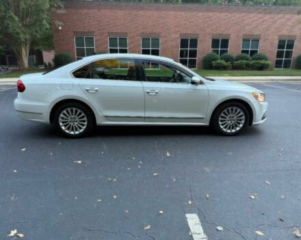 Білий Фольксваген Пассат, об'ємом двигуна 1.8 л та пробігом 59 тис. км за 2550 $, фото 2 на Automoto.ua