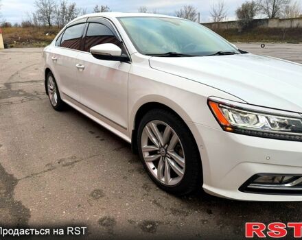 Білий Фольксваген Пассат, об'ємом двигуна 1.8 л та пробігом 108 тис. км за 17500 $, фото 8 на Automoto.ua