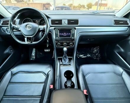 Белый Фольксваген Пассат, объемом двигателя 1.8 л и пробегом 53 тыс. км за 9800 $, фото 9 на Automoto.ua