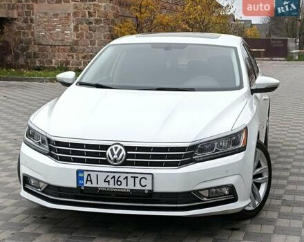 Белый Фольксваген Пассат, объемом двигателя 2 л и пробегом 200 тыс. км за 15300 $, фото 5 на Automoto.ua