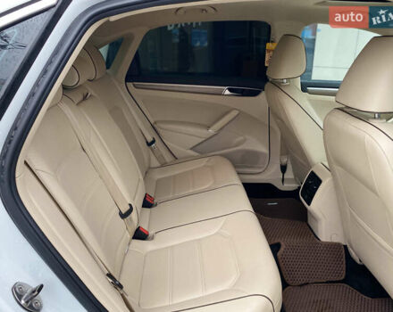 Белый Фольксваген Пассат, объемом двигателя 1.8 л и пробегом 198 тыс. км за 11990 $, фото 27 на Automoto.ua