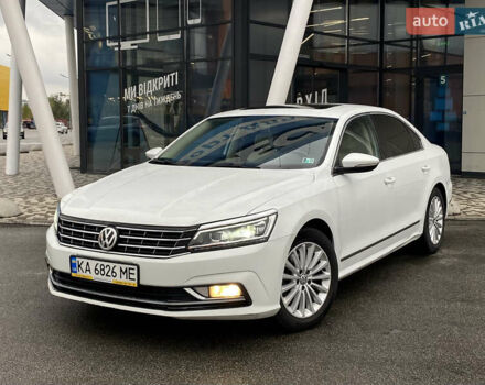 Белый Фольксваген Пассат, объемом двигателя 1.8 л и пробегом 198 тыс. км за 11990 $, фото 5 на Automoto.ua