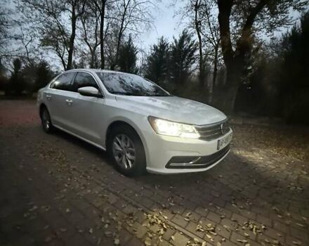 Білий Фольксваген Пассат, об'ємом двигуна 1.8 л та пробігом 124 тис. км за 11900 $, фото 1 на Automoto.ua