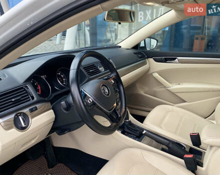 Белый Фольксваген Пассат, объемом двигателя 1.8 л и пробегом 198 тыс. км за 11950 $, фото 17 на Automoto.ua