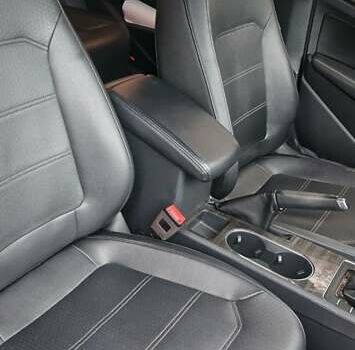 Белый Фольксваген Пассат, объемом двигателя 2 л и пробегом 200 тыс. км за 15300 $, фото 12 на Automoto.ua