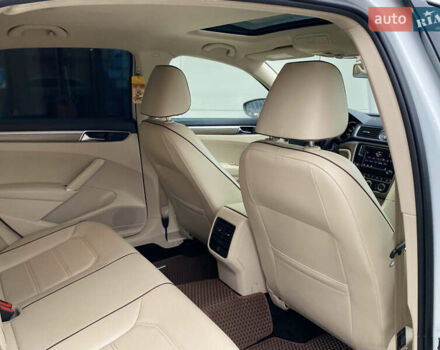 Белый Фольксваген Пассат, объемом двигателя 1.8 л и пробегом 198 тыс. км за 11150 $, фото 26 на Automoto.ua