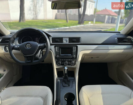 Белый Фольксваген Пассат, объемом двигателя 1.8 л и пробегом 78 тыс. км за 13800 $, фото 25 на Automoto.ua