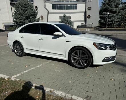 Белый Фольксваген Пассат, объемом двигателя 1.8 л и пробегом 160 тыс. км за 13999 $, фото 2 на Automoto.ua