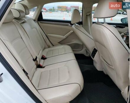 Белый Фольксваген Пассат, объемом двигателя 1.8 л и пробегом 141 тыс. км за 1800 $, фото 9 на Automoto.ua