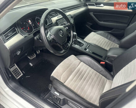 Белый Фольксваген Пассат, объемом двигателя 1.97 л и пробегом 178 тыс. км за 18900 $, фото 12 на Automoto.ua