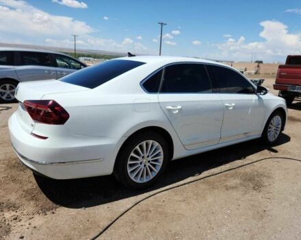 Белый Фольксваген Пассат, объемом двигателя 1.8 л и пробегом 72 тыс. км за 8659 $, фото 3 на Automoto.ua