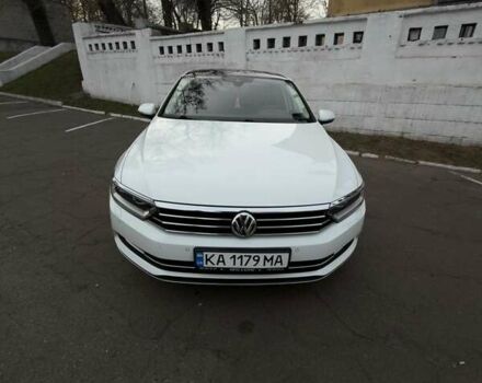 Белый Фольксваген Пассат, объемом двигателя 1.97 л и пробегом 101 тыс. км за 26000 $, фото 2 на Automoto.ua