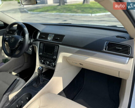 Белый Фольксваген Пассат, объемом двигателя 1.8 л и пробегом 78 тыс. км за 13800 $, фото 24 на Automoto.ua