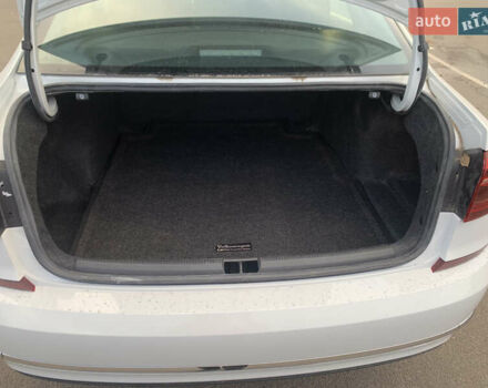 Білий Фольксваген Пассат, об'ємом двигуна 1.98 л та пробігом 161 тис. км за 15500 $, фото 16 на Automoto.ua