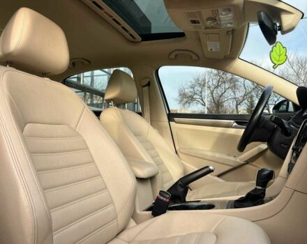 Белый Фольксваген Пассат, объемом двигателя 1.8 л и пробегом 178 тыс. км за 14200 $, фото 20 на Automoto.ua