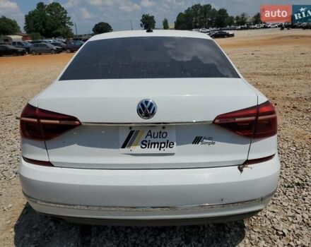 Белый Фольксваген Пассат, объемом двигателя 1.8 л и пробегом 129 тыс. км за 2200 $, фото 5 на Automoto.ua