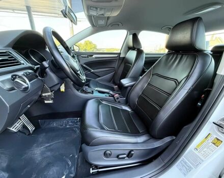 Белый Фольксваген Пассат, объемом двигателя 1.8 л и пробегом 53 тыс. км за 9800 $, фото 8 на Automoto.ua