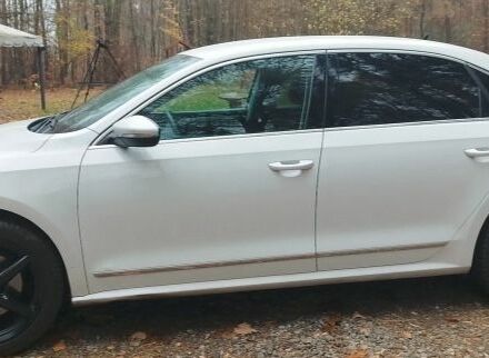 Білий Фольксваген Пассат, об'ємом двигуна 1.8 л та пробігом 140 тис. км за 8700 $, фото 8 на Automoto.ua