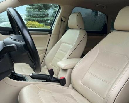 Білий Фольксваген Пассат, об'ємом двигуна 2 л та пробігом 115 тис. км за 12500 $, фото 8 на Automoto.ua