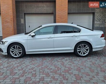 Белый Фольксваген Пассат, объемом двигателя 2 л и пробегом 200 тыс. км за 22500 $, фото 15 на Automoto.ua