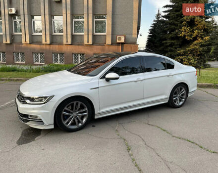 Белый Фольксваген Пассат, объемом двигателя 1.97 л и пробегом 187 тыс. км за 26000 $, фото 2 на Automoto.ua