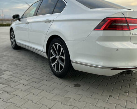 Белый Фольксваген Пассат, объемом двигателя 2 л и пробегом 320 тыс. км за 16900 $, фото 18 на Automoto.ua