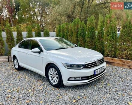 Белый Фольксваген Пассат, объемом двигателя 1.97 л и пробегом 240 тыс. км за 17900 $, фото 93 на Automoto.ua