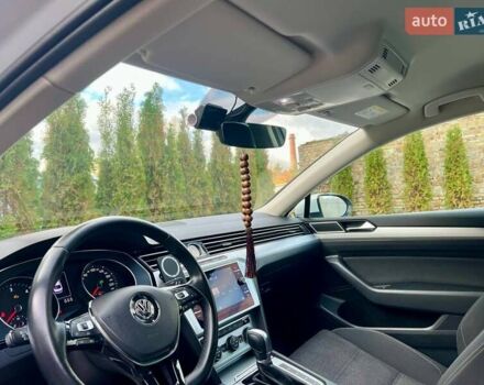 Белый Фольксваген Пассат, объемом двигателя 1.97 л и пробегом 240 тыс. км за 17900 $, фото 61 на Automoto.ua