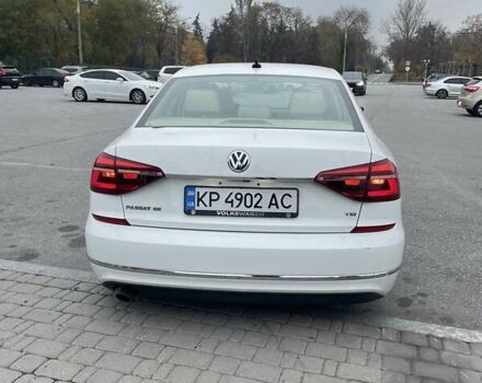 Білий Фольксваген Пассат, об'ємом двигуна 1.8 л та пробігом 181 тис. км за 14000 $, фото 7 на Automoto.ua