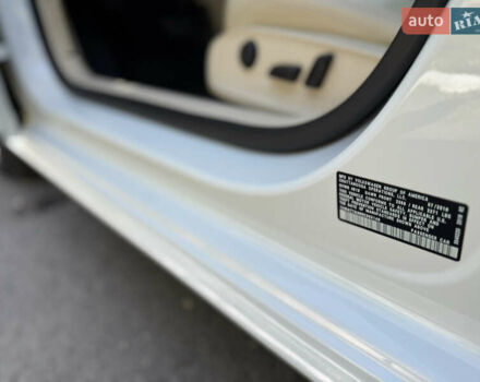 Белый Фольксваген Пассат, объемом двигателя 1.8 л и пробегом 78 тыс. км за 13800 $, фото 31 на Automoto.ua