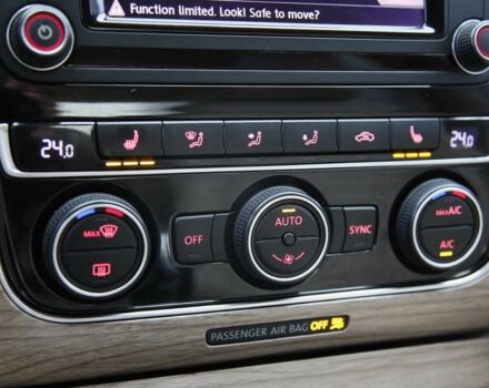 Белый Фольксваген Пассат, объемом двигателя 3.6 л и пробегом 136 тыс. км за 15500 $, фото 16 на Automoto.ua