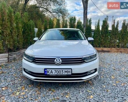 Белый Фольксваген Пассат, объемом двигателя 1.97 л и пробегом 240 тыс. км за 17900 $, фото 2 на Automoto.ua
