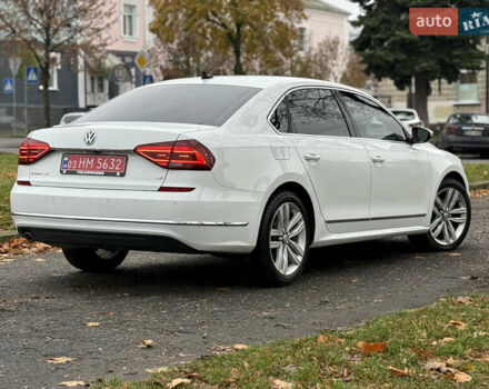 Белый Фольксваген Пассат, объемом двигателя 1.8 л и пробегом 150 тыс. км за 14600 $, фото 17 на Automoto.ua