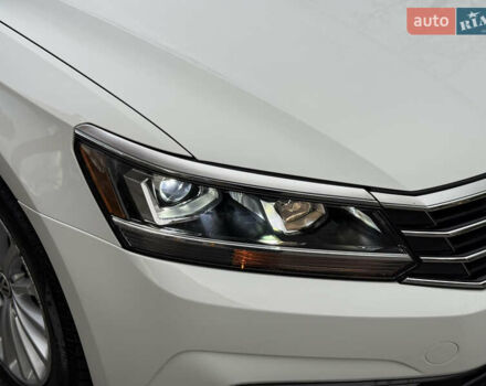 Белый Фольксваген Пассат, объемом двигателя 1.8 л и пробегом 57 тыс. км за 11299 $, фото 29 на Automoto.ua