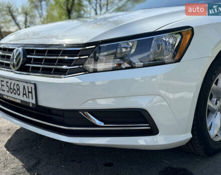 Белый Фольксваген Пассат, объемом двигателя 1.8 л и пробегом 78 тыс. км за 13800 $, фото 14 на Automoto.ua