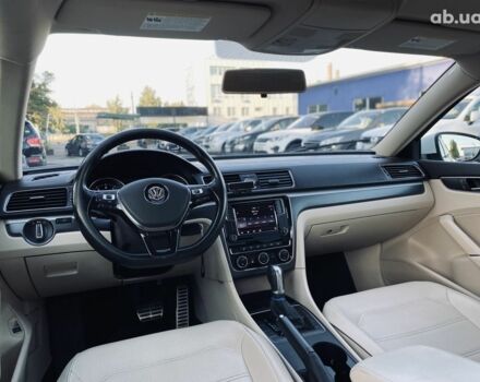 Білий Фольксваген Пассат, об'ємом двигуна 1.8 л та пробігом 92 тис. км за 12900 $, фото 12 на Automoto.ua