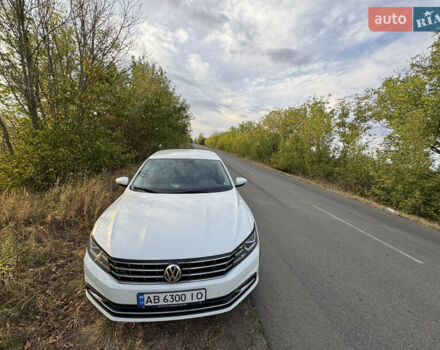 Белый Фольксваген Пассат, объемом двигателя 1.8 л и пробегом 185 тыс. км за 12650 $, фото 19 на Automoto.ua