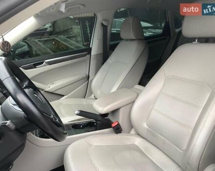 Білий Фольксваген Пассат, об'ємом двигуна 2 л та пробігом 152 тис. км за 16690 $, фото 24 на Automoto.ua