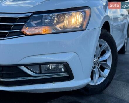 Белый Фольксваген Пассат, объемом двигателя 2 л и пробегом 90 тыс. км за 12800 $, фото 4 на Automoto.ua