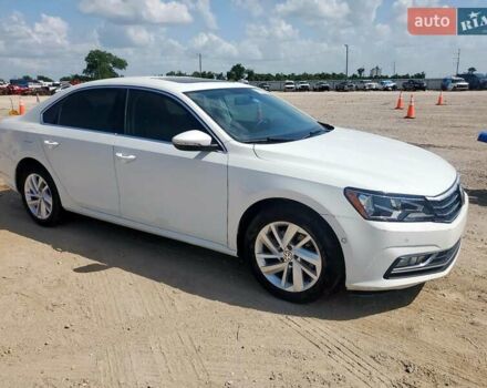 Белый Фольксваген Пассат, объемом двигателя 2 л и пробегом 32 тыс. км за 2900 $, фото 3 на Automoto.ua