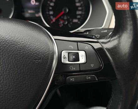 Белый Фольксваген Пассат, объемом двигателя 2 л и пробегом 198 тыс. км за 18950 $, фото 109 на Automoto.ua