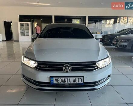 Белый Фольксваген Пассат, объемом двигателя 2 л и пробегом 134 тыс. км за 25500 $, фото 1 на Automoto.ua