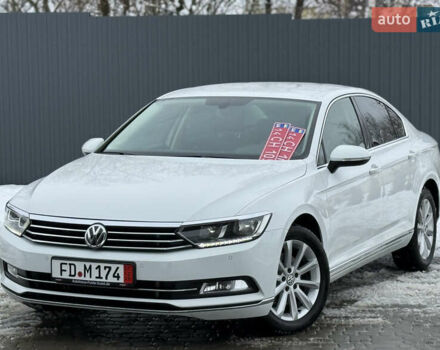 Белый Фольксваген Пассат, объемом двигателя 2 л и пробегом 198 тыс. км за 18950 $, фото 2 на Automoto.ua