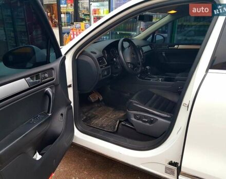 Белый Фольксваген Пассат, объемом двигателя 1.98 л и пробегом 70 тыс. км за 13500 $, фото 11 на Automoto.ua