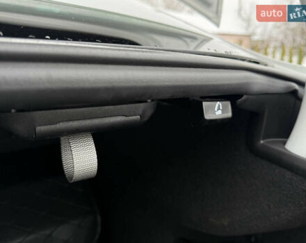 Белый Фольксваген Пассат, объемом двигателя 2 л и пробегом 198 тыс. км за 18950 $, фото 118 на Automoto.ua