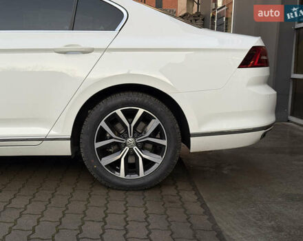 Белый Фольксваген Пассат, объемом двигателя 1.97 л и пробегом 98 тыс. км за 21500 $, фото 18 на Automoto.ua